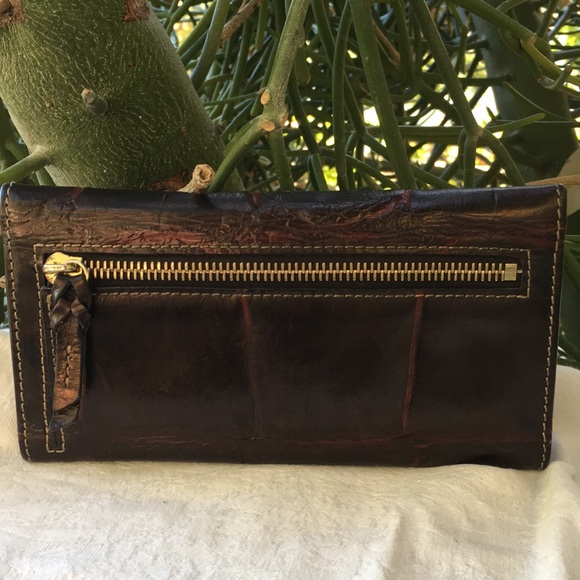❌Sold❌Dooney & Bourke Croc Wallet - Picture 3 of 7